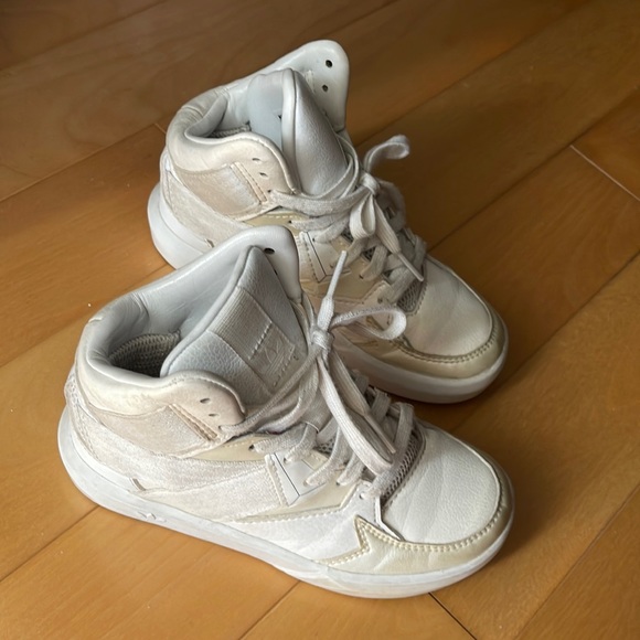 Adidas shoes for kids - Picture 3 of 5